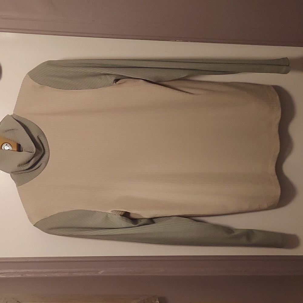 Madewell Colorblock Green/Beige Funnel Neck Long Sleeve Top sz XL